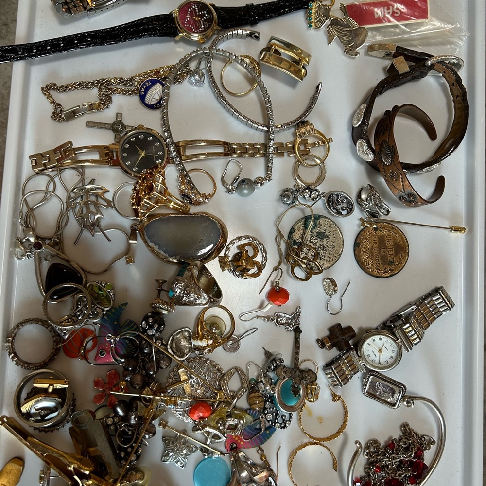 Estate jewelry lot